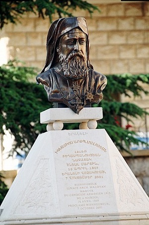 Vartabed Maloyan statue
